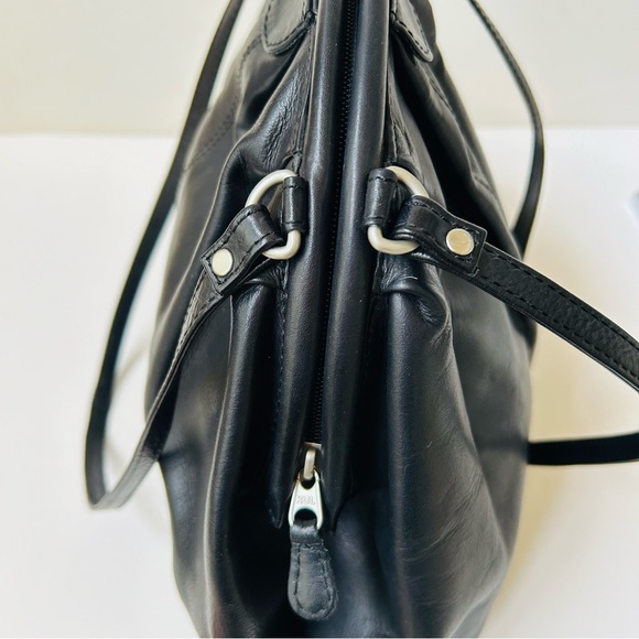 Chaos Leather Shoulder Bag. Half Structured & Half Hobo. Excellent Condition - Picture 4 of 12